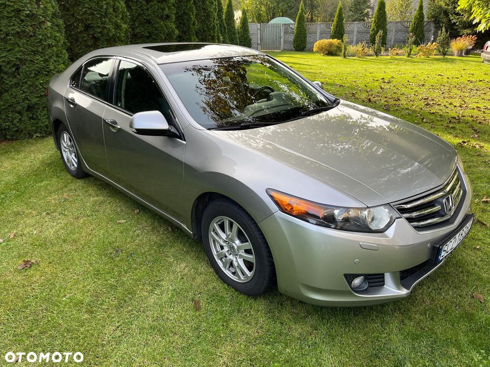 Honda Accord 2.0 Executive - 27