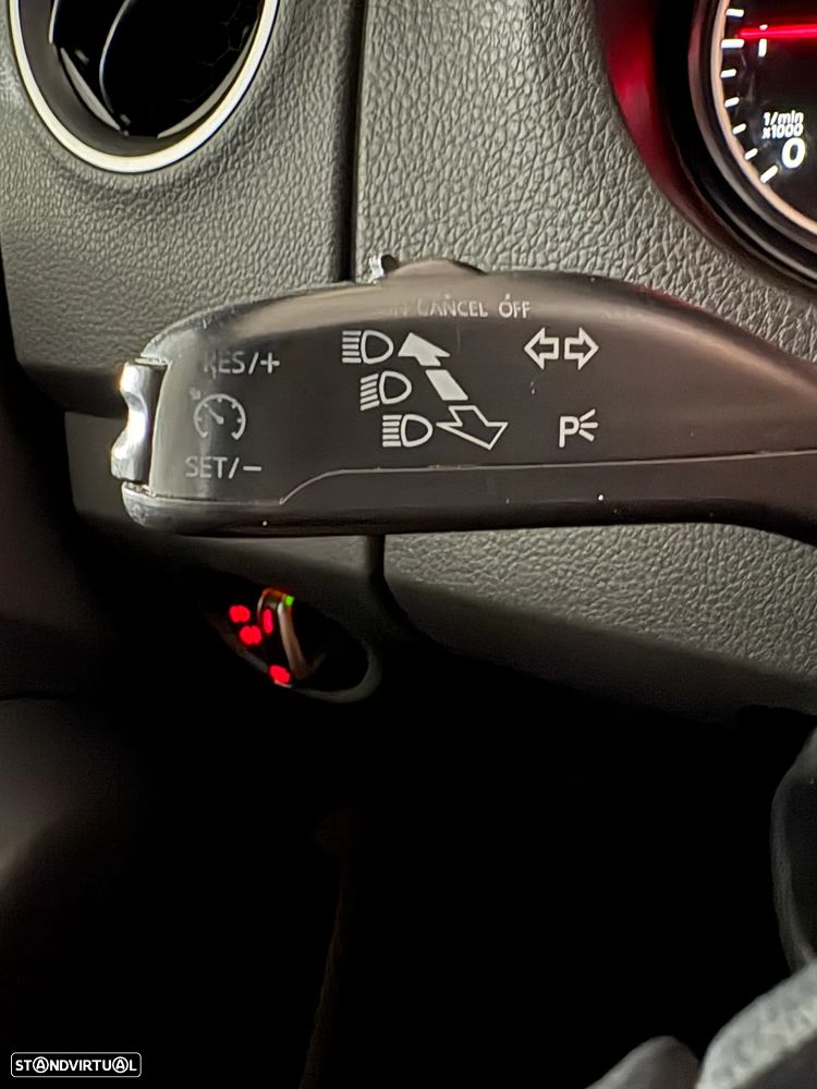 VW Amarok 2.0 BiTDI Auto Highline - 18