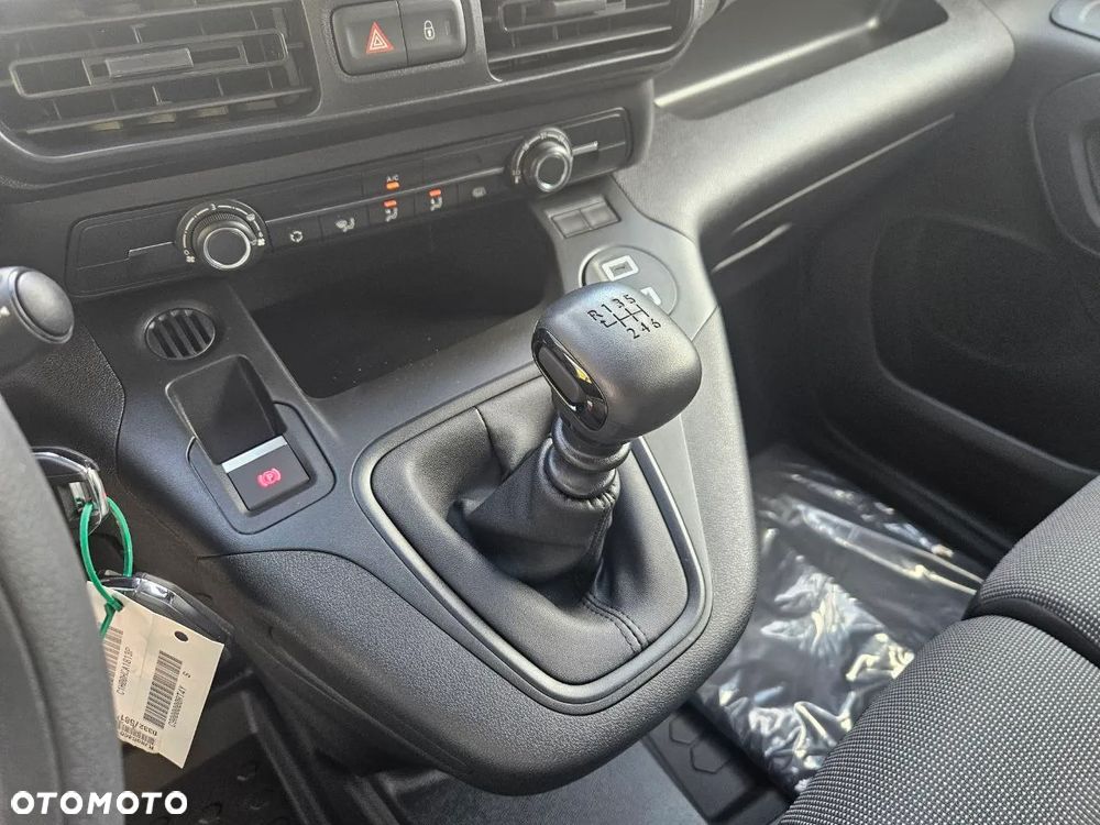 Opel Combo XL L2 - 22