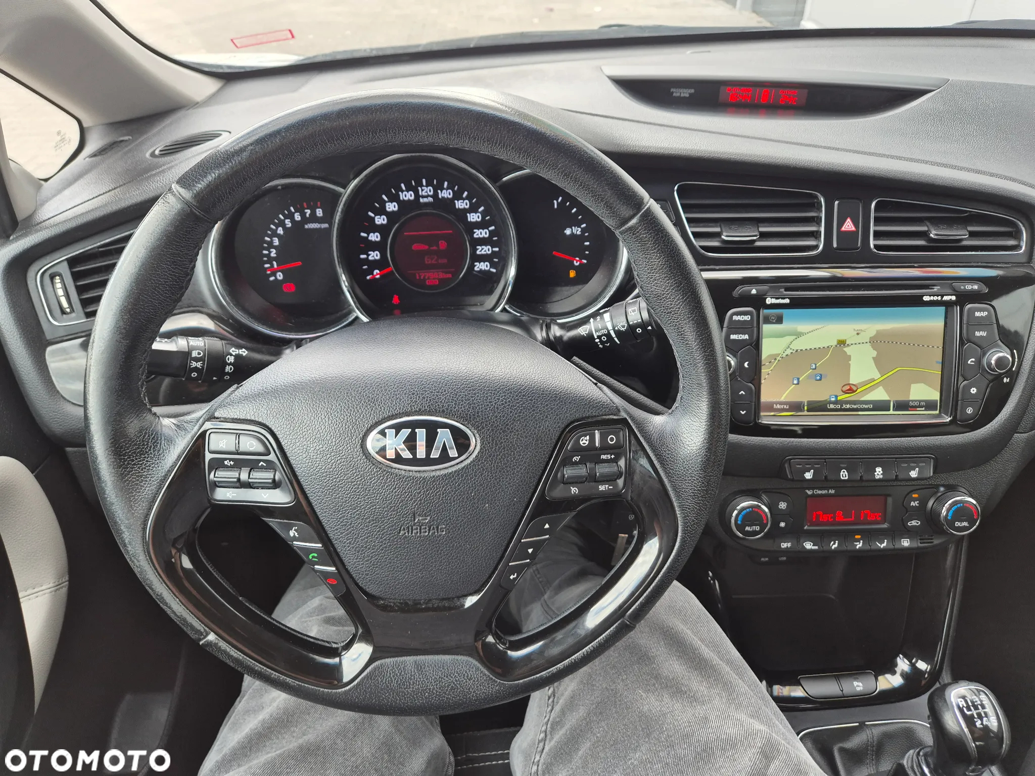 Kia Ceed 1.4 CVVT Dream Team Edition - 13