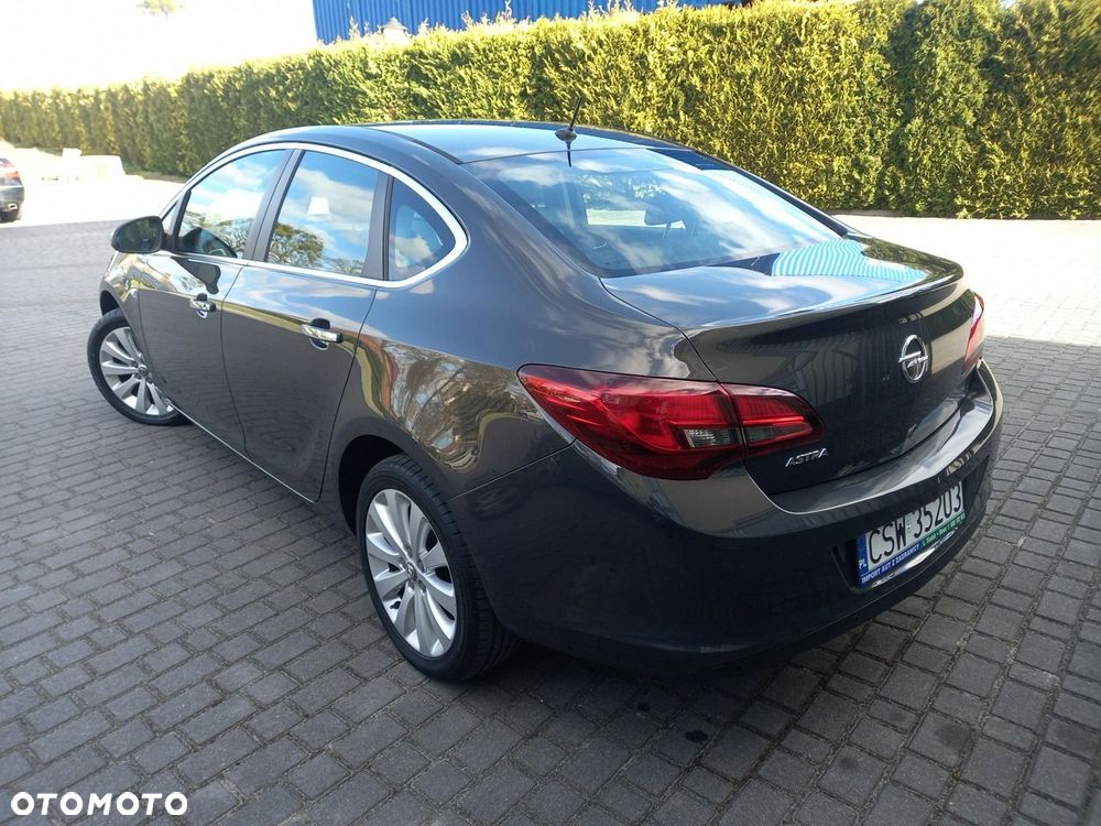 Opel Astra 1.4 Innovation - 8