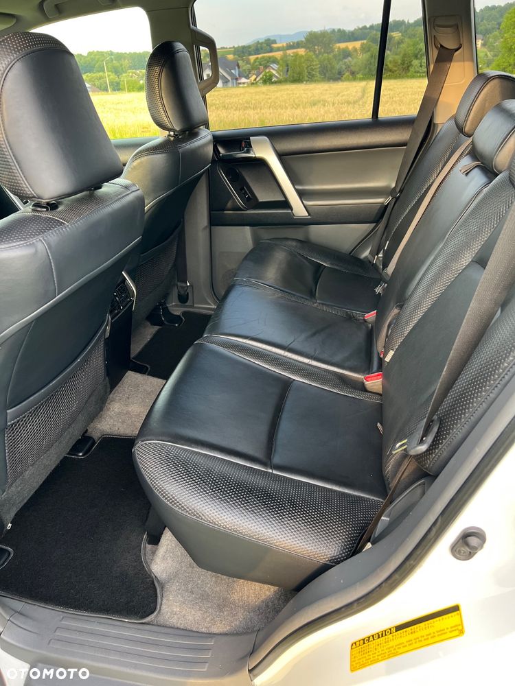 Toyota Land Cruiser LC 3.0 D-4D Prestige - 9