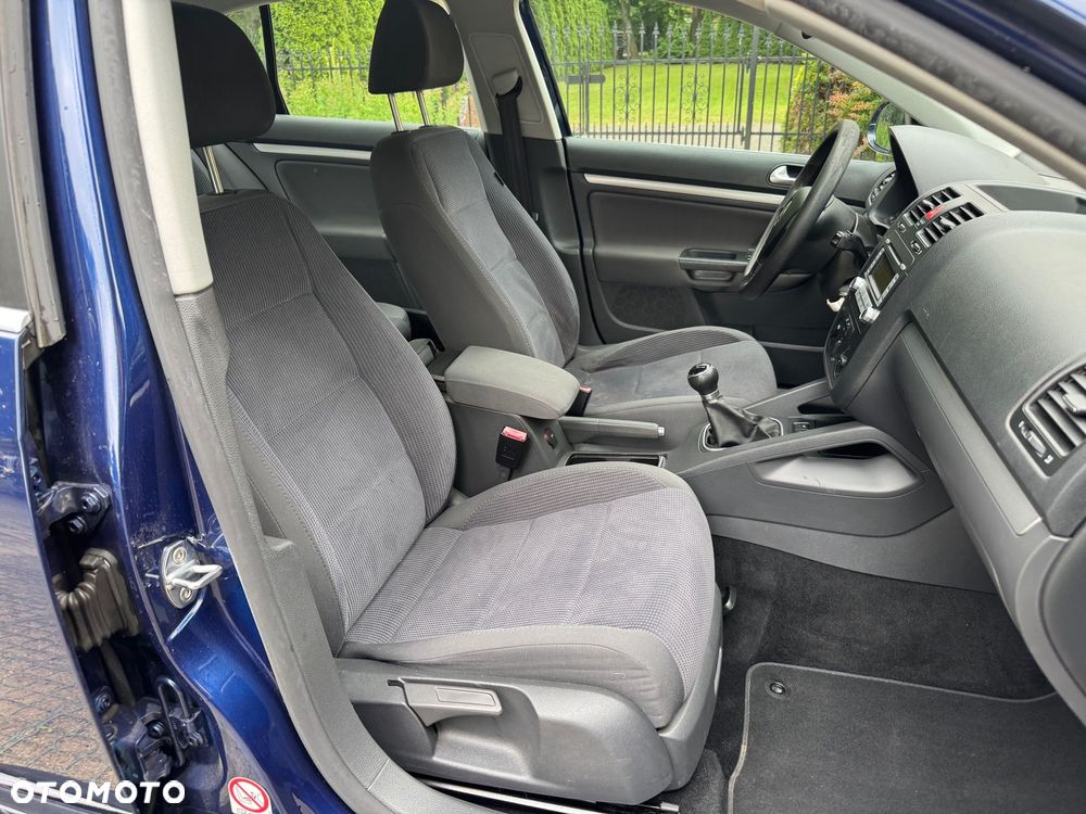 Volkswagen Jetta 1.9 TDI DPF Comfortline - 19
