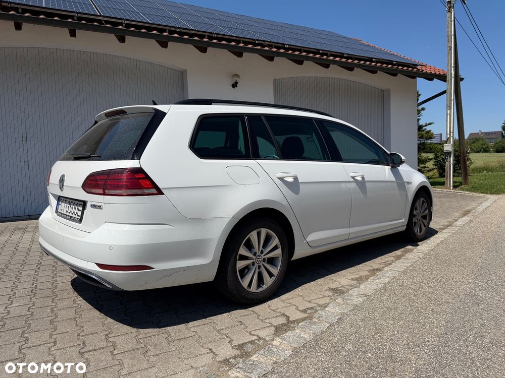 Volkswagen Golf 1.5 TSI BMT Comfortline - 26