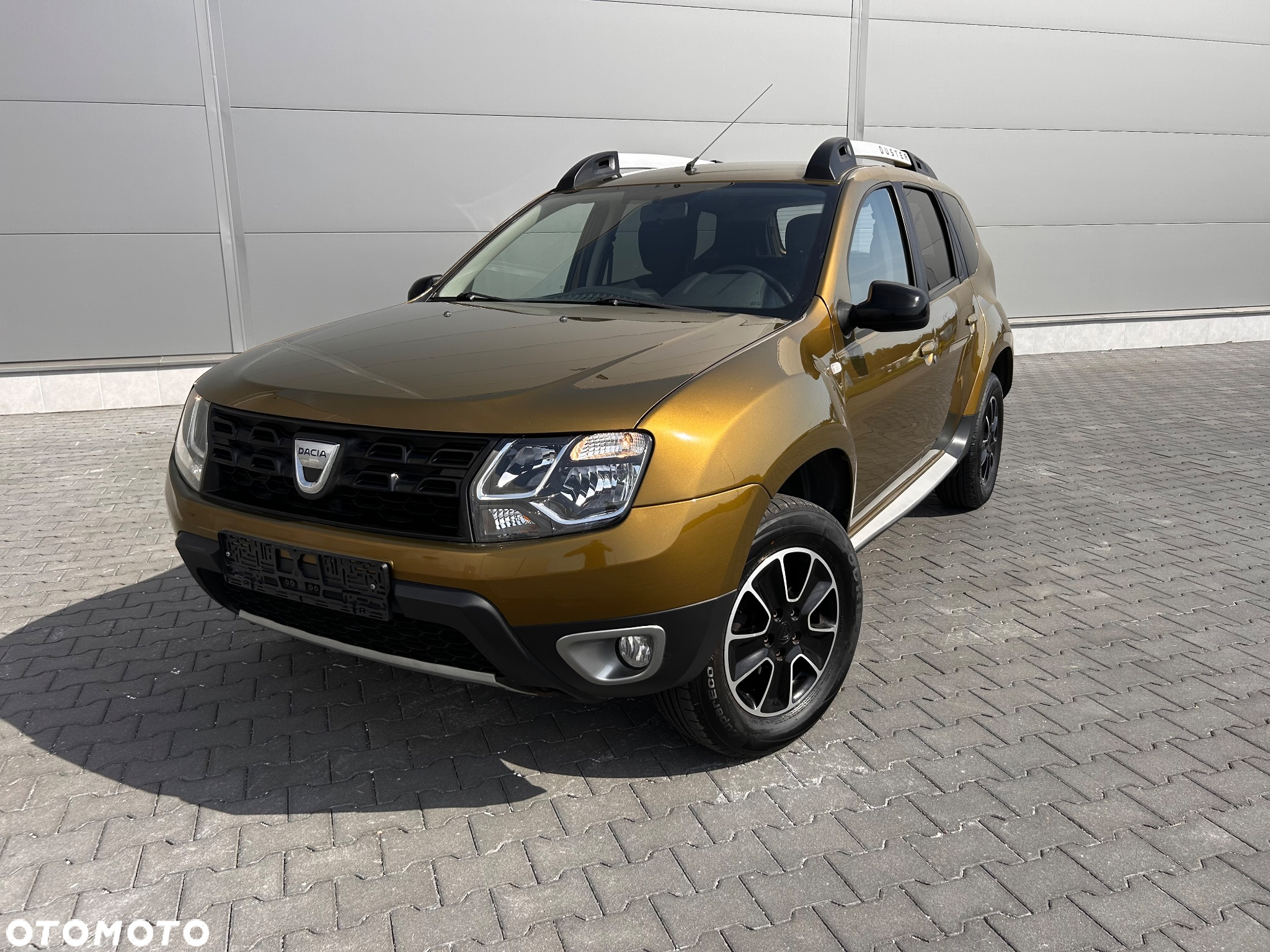 Dacia Duster 1.6 SCe Laureate S&S - 2