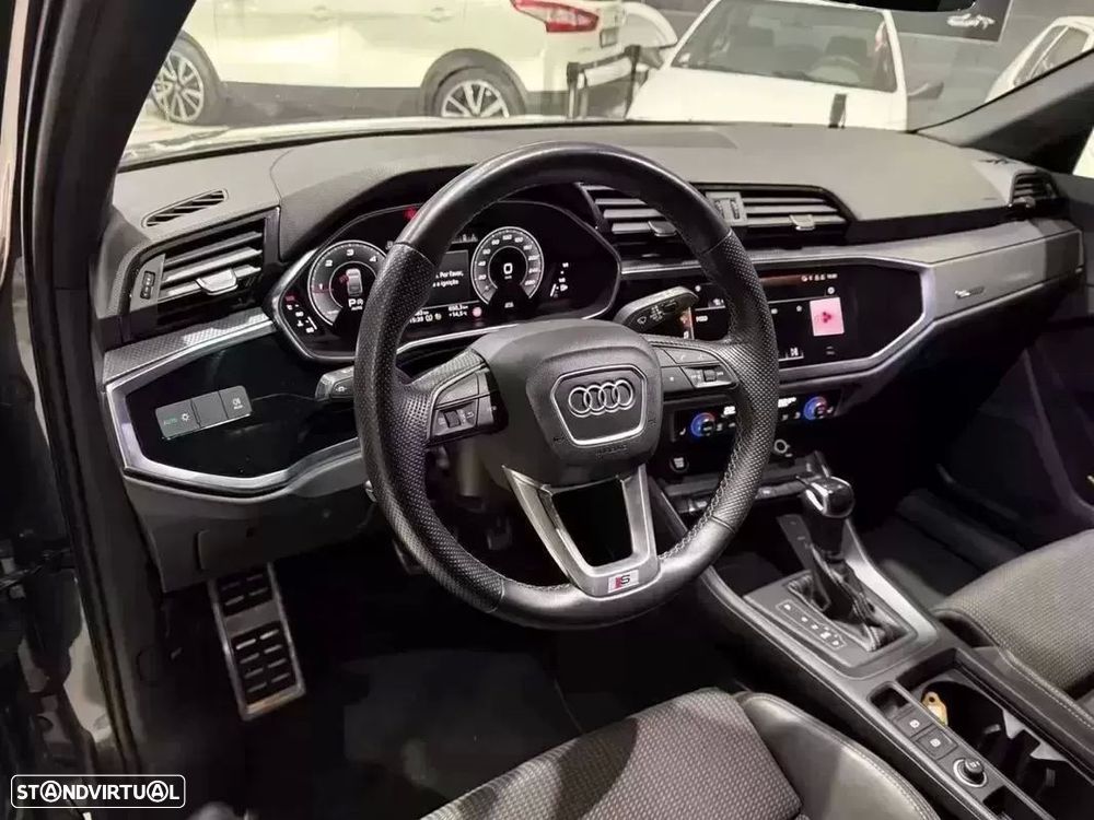 Audi Q3 Sportback - 12