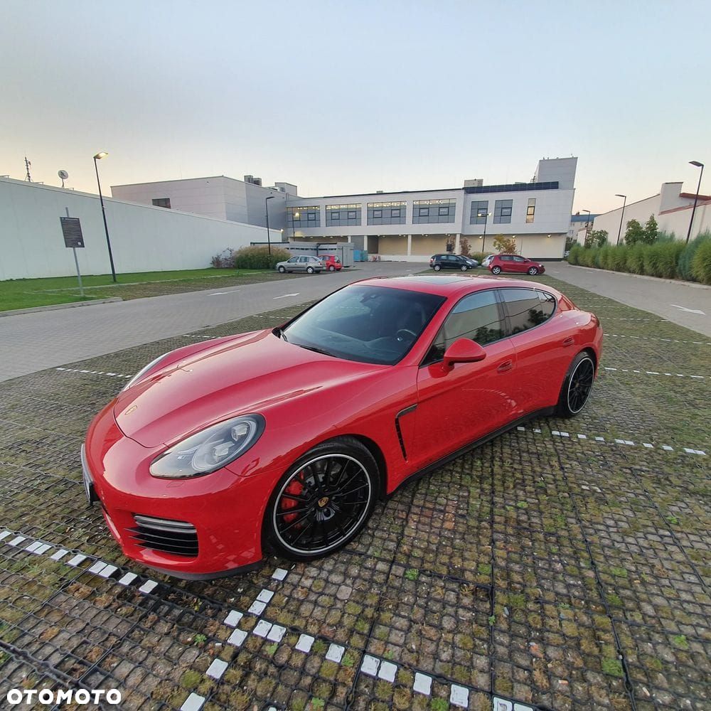 Porsche Panamera GTS - 7