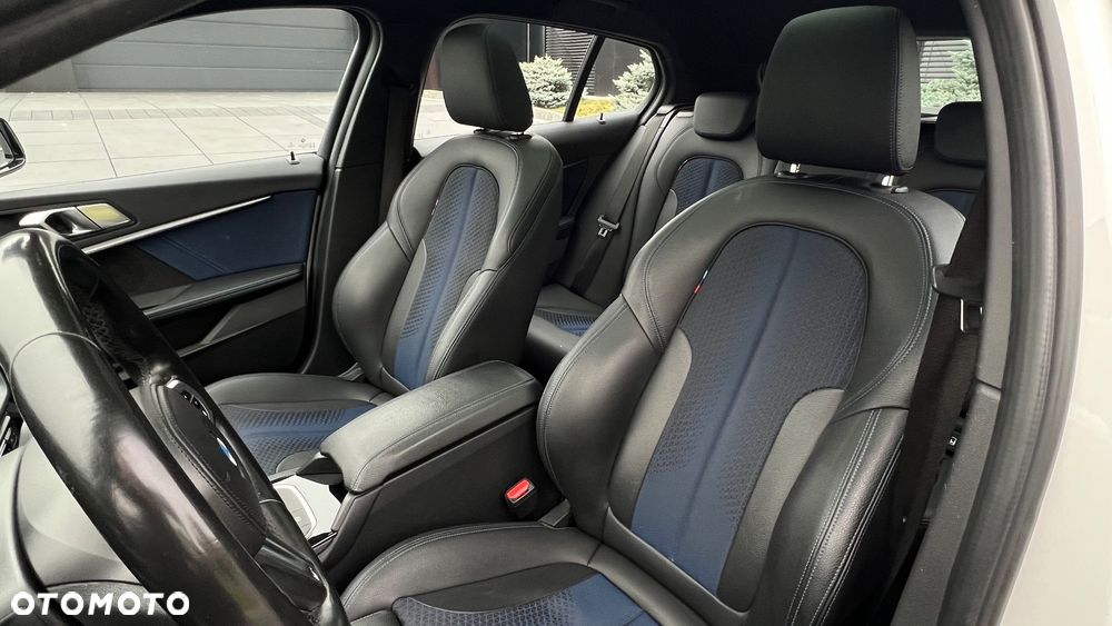 BMW Seria 1 118i M Sport - 9