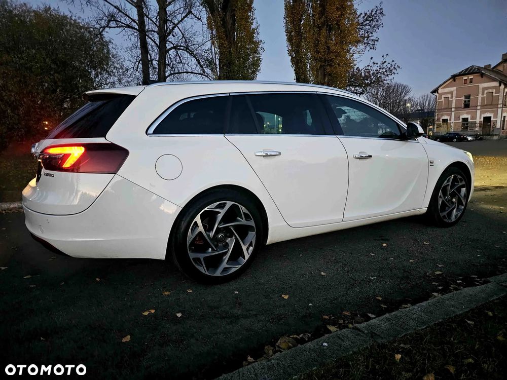 Opel Insignia Sports Tourer 2.0 Direct InjectionTurbo Ultimate - 1