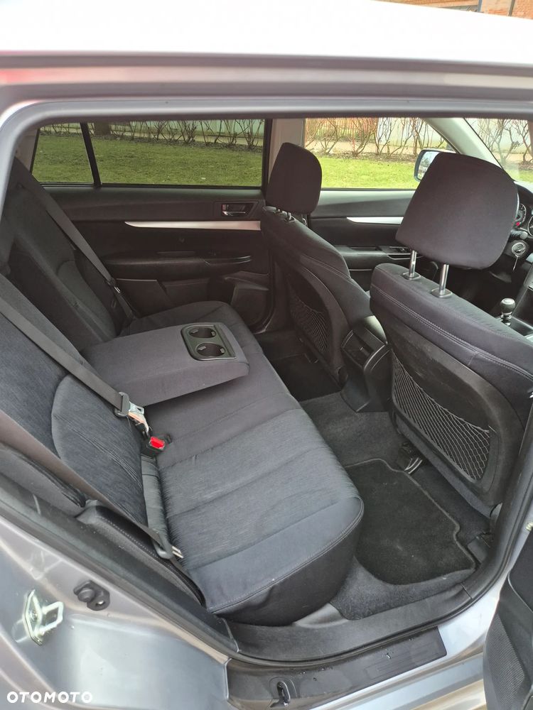 Subaru Legacy 2.0R Comfort - 13
