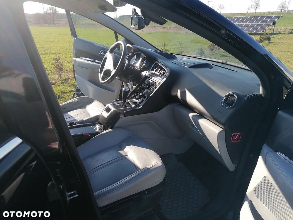 Peugeot 5008 1.6 HDi Premium - 26