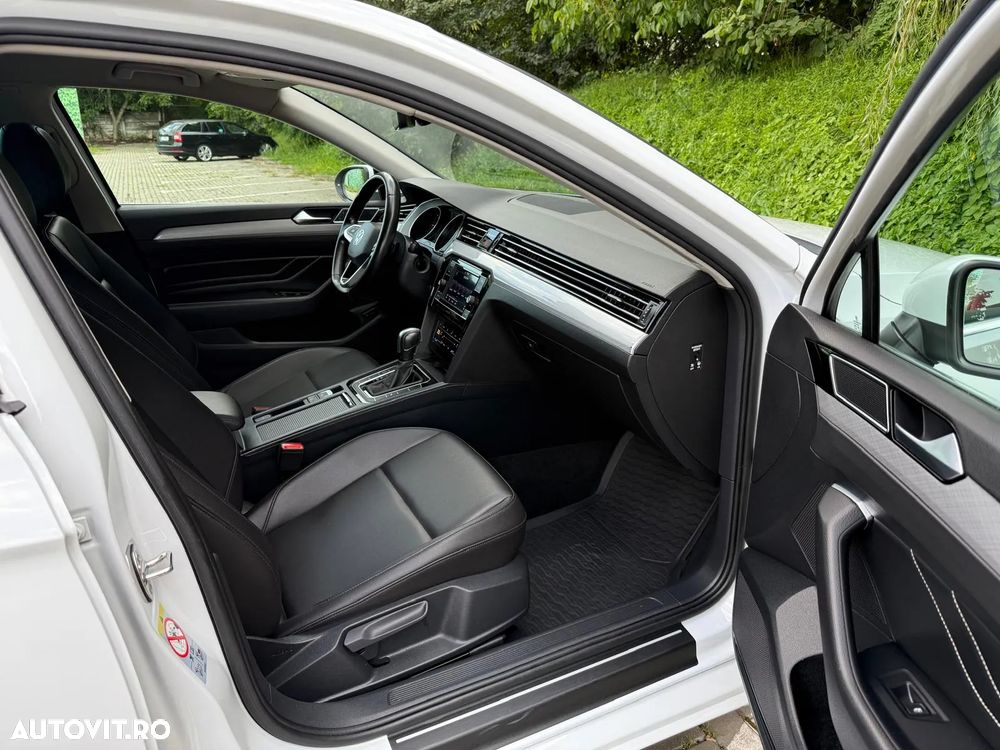 Volkswagen Passat Variant 2.0 TDI DSG (BlueMotion Technology) Comfortline - 20