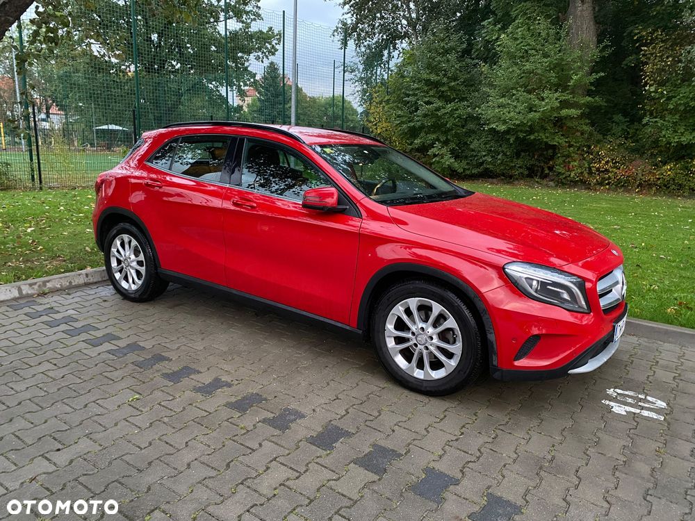 Mercedes-Benz GLA - 6