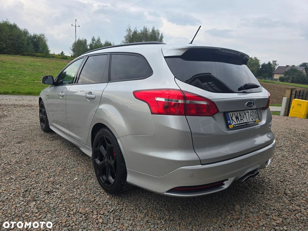 Ford Focus 2.0 EcoBoost ST mit Leder-Exclusiv-Paket - 7