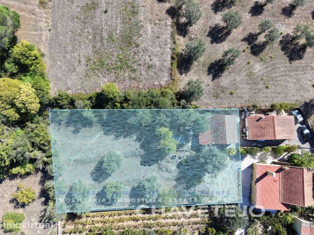 Casa de campo habitável com terreno urbano de 1.380 m² na histórica... - Grande imagem: 2/29