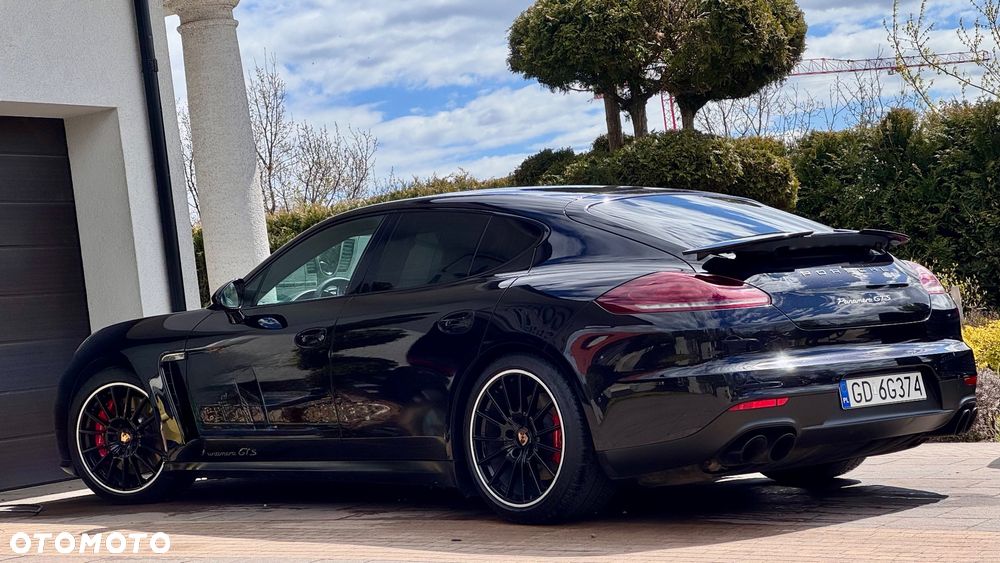 Porsche Panamera - 8