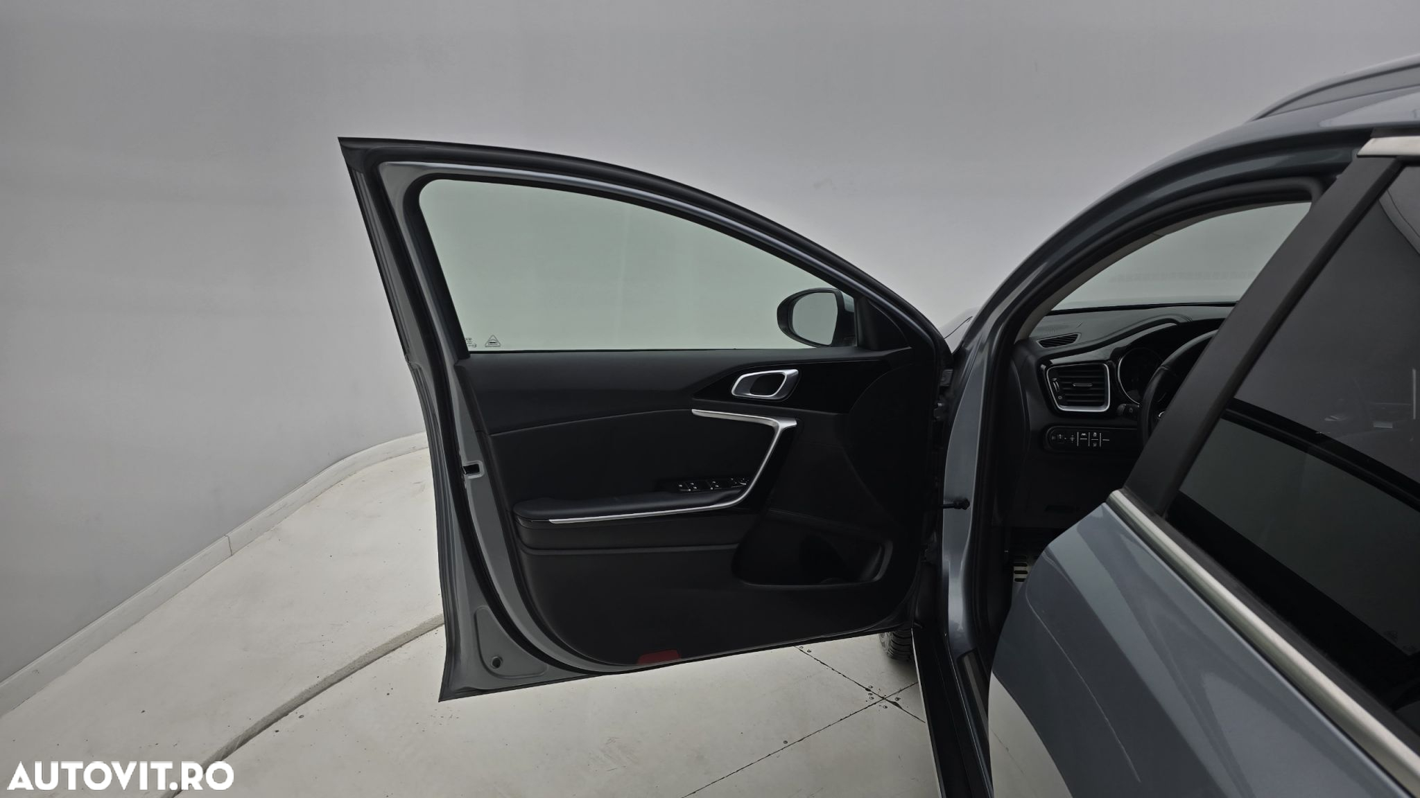 Kia XCeed - 10