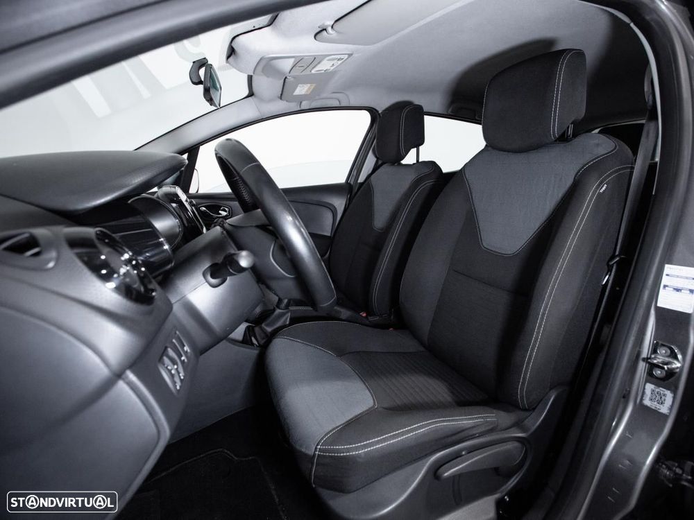 Renault Clio - 8