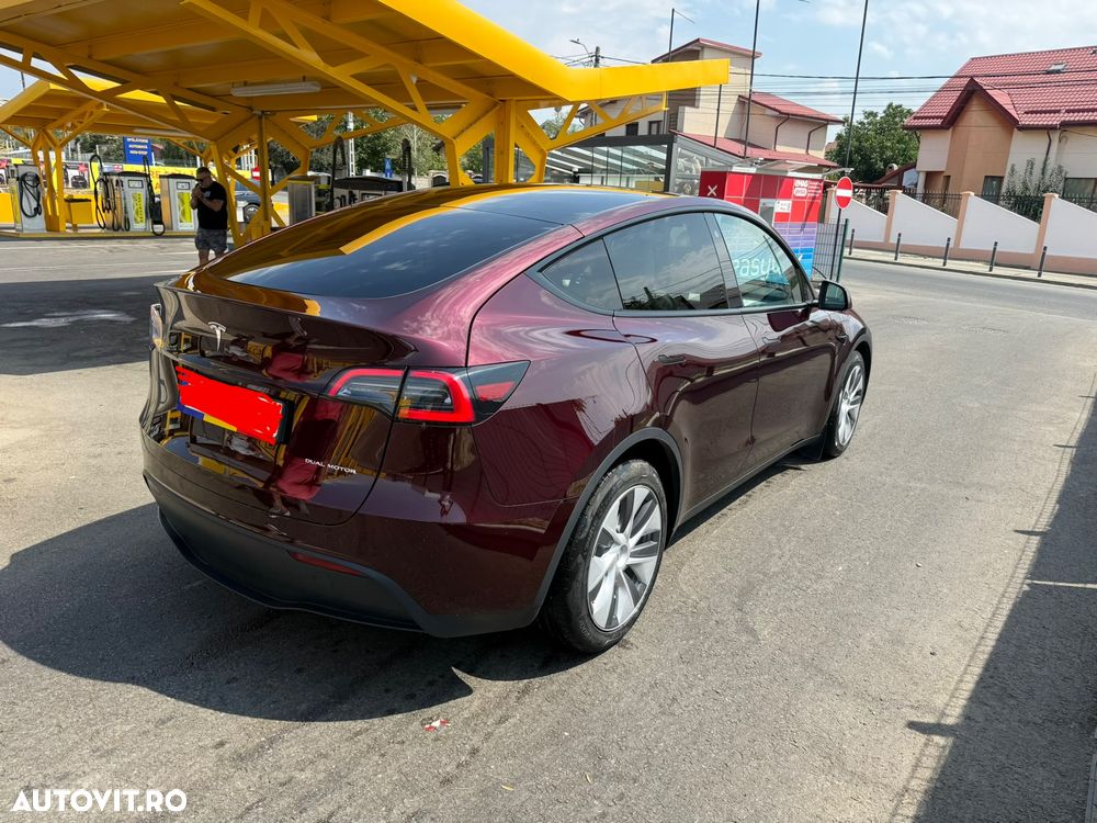 Tesla Model Y AWD Performance - 2