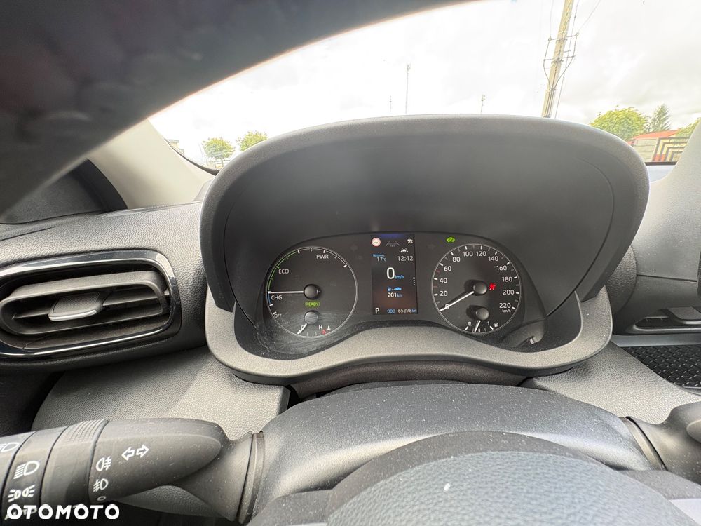 Toyota Yaris Hybrid 1.5 Comfort - 17