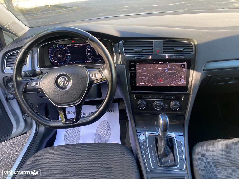 VW e-Golf - 17