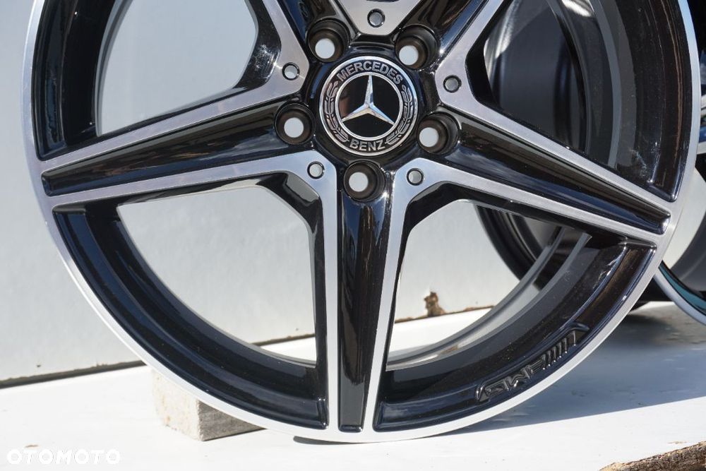 Mercedes AMG W205 5x112 18 7,5J et33 et44 - 8