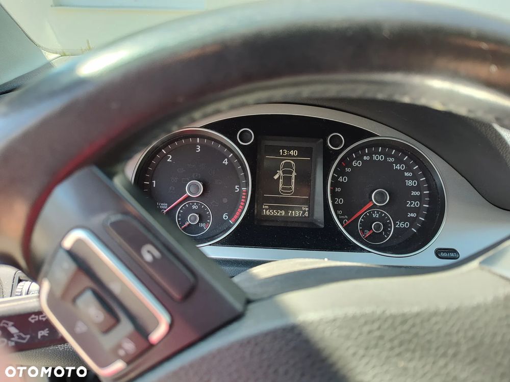 Volkswagen Passat 2.0 TDI DPF Comfortline - 4