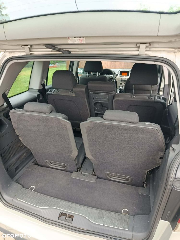 Opel Zafira 1.8 Cosmo - 11