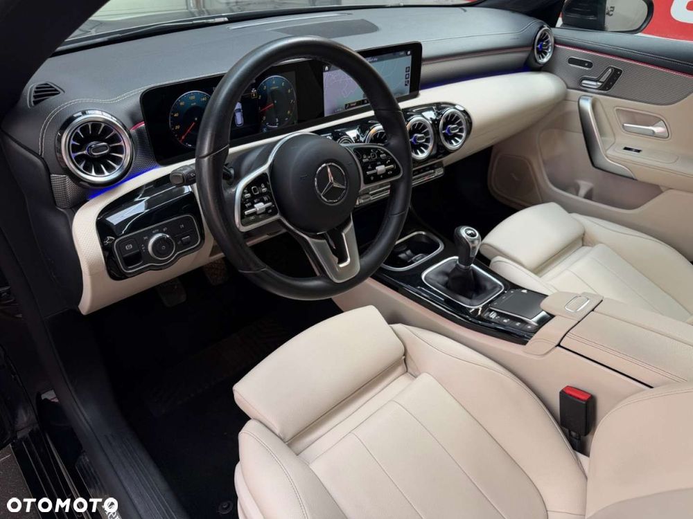 Mercedes-Benz CLA - 23