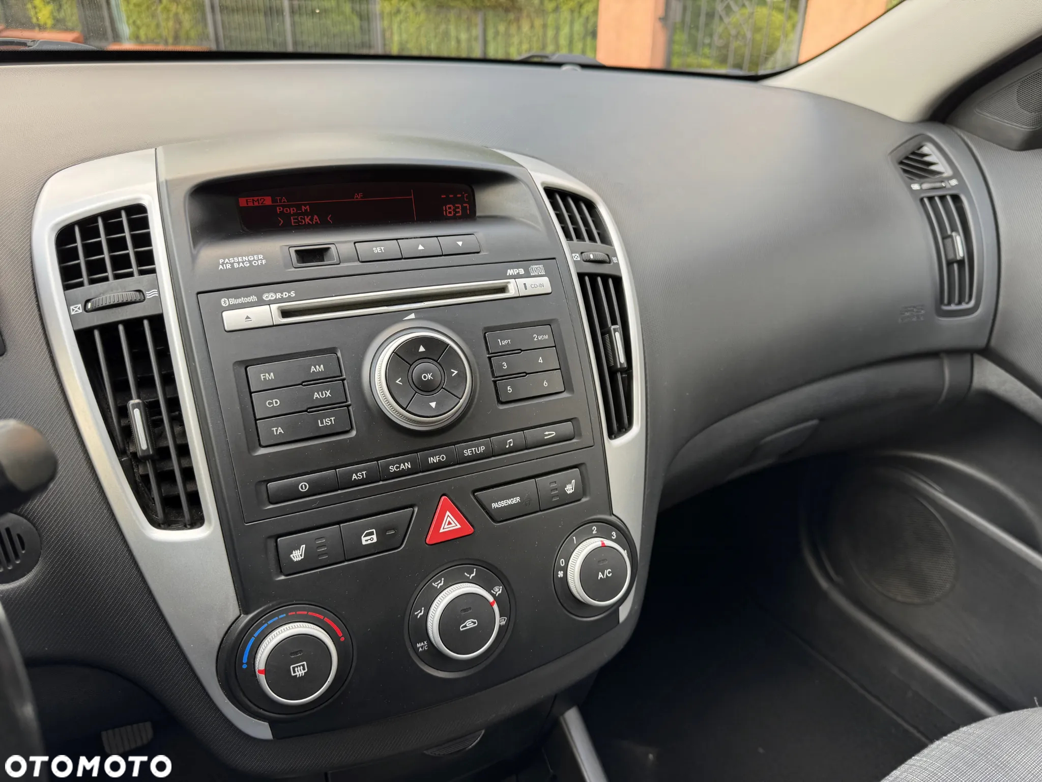 Kia Ceed - 7