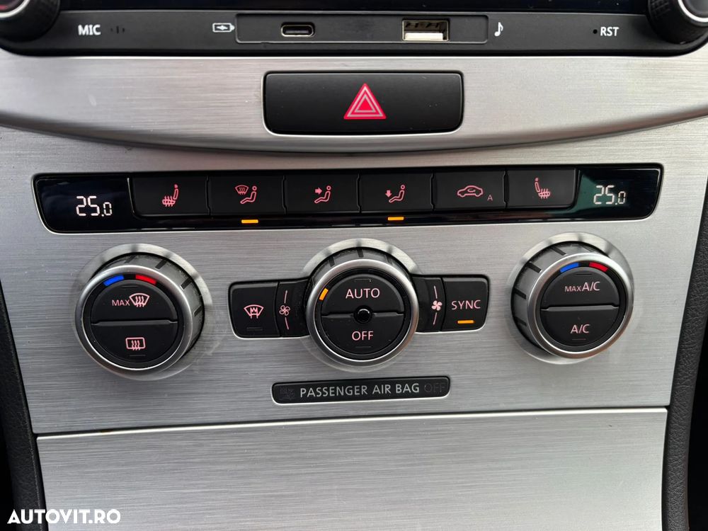 Volkswagen Passat CC 1.4 TSI BlueMotion Technology - 16