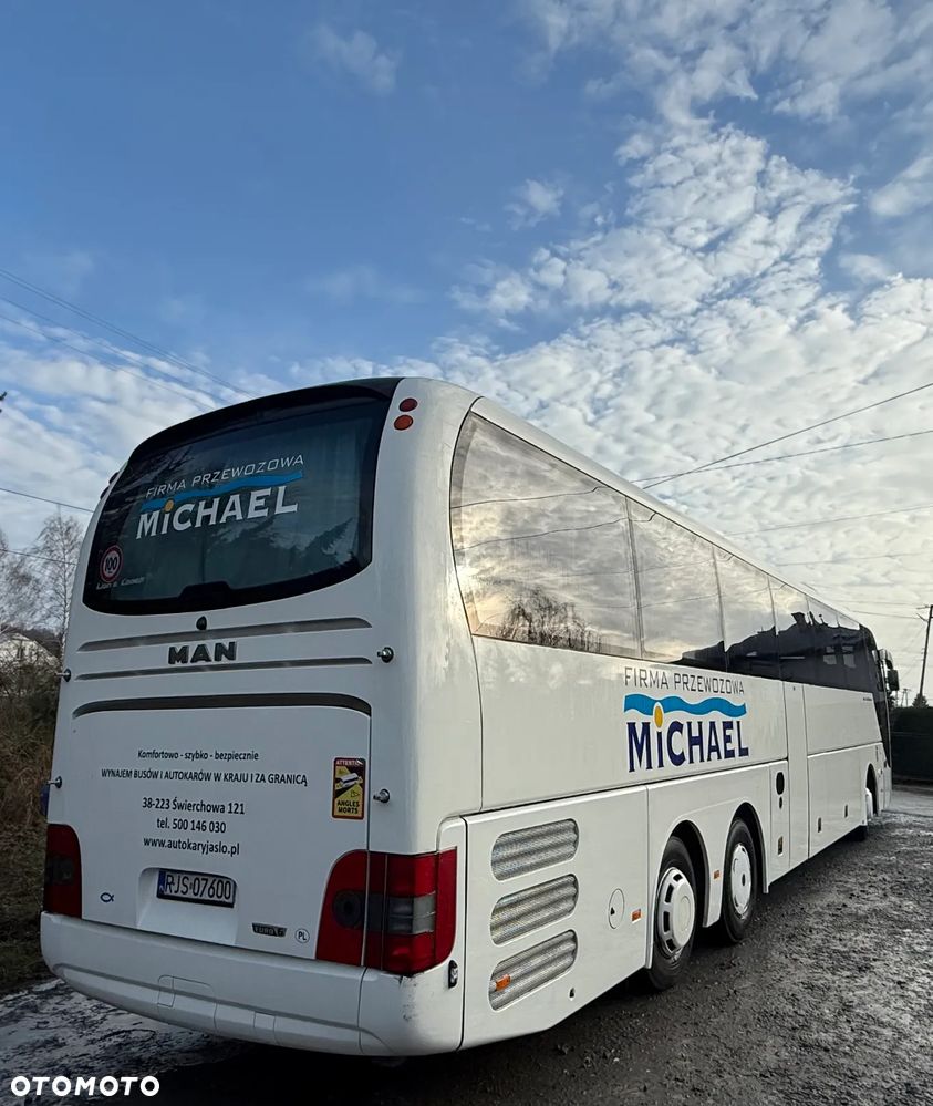 MAN R 08 Lion's Coach - 3