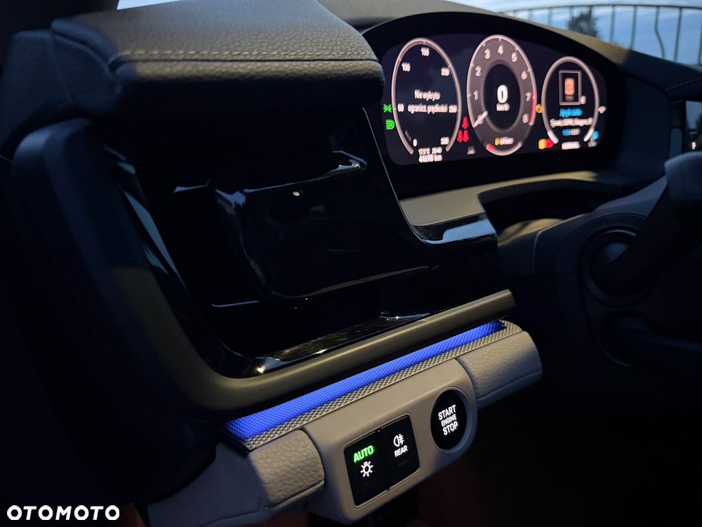 Porsche Panamera 4 - 17