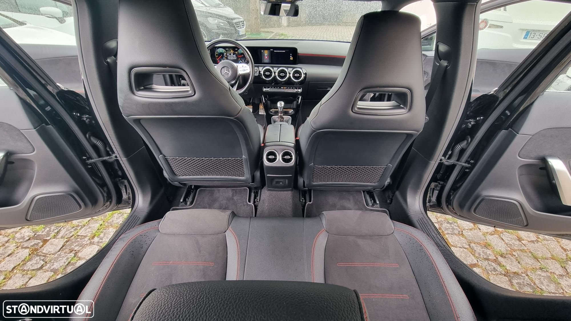 Mercedes-Benz A 180 d AMG Line - 12