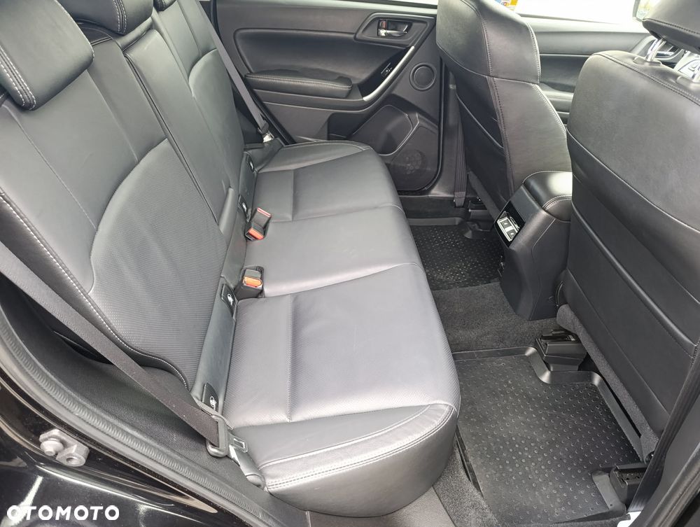 Subaru Forester 2.0 XT Platinum Lineartronic - 13