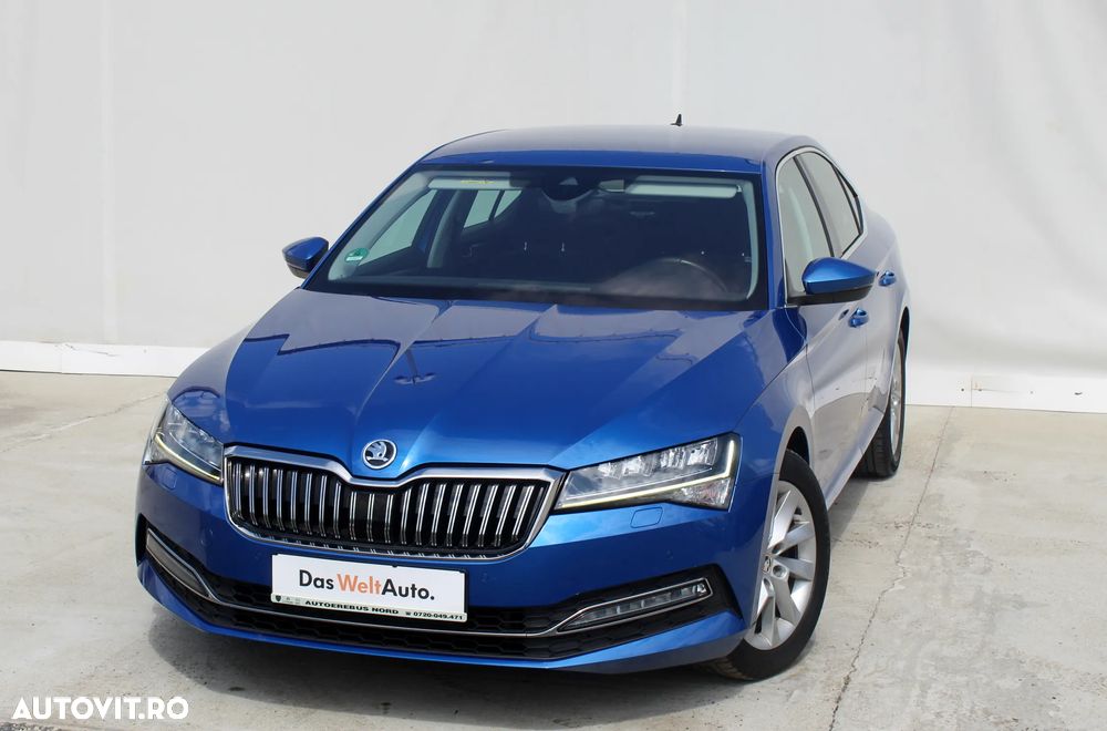 Skoda Superb 2.0 TDI DSG Ambition - 36