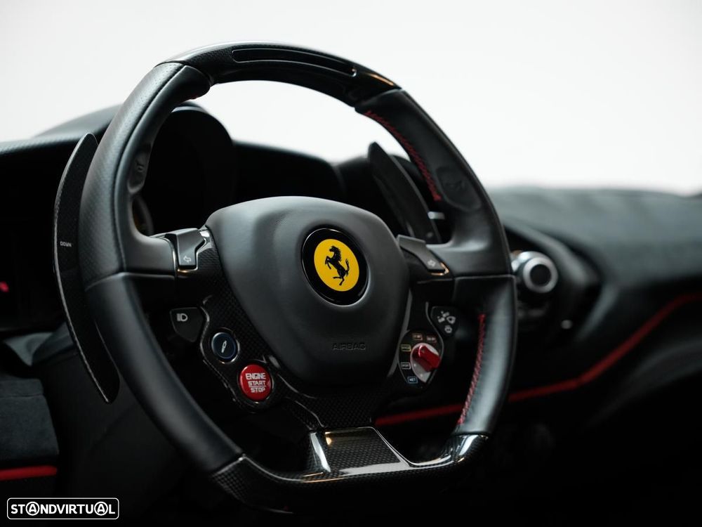 Ferrari 488 Pista - 19