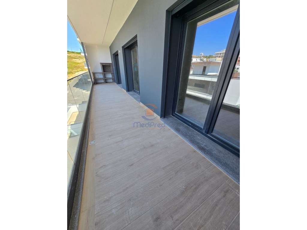 Apartamento T2 NOVO com Terraço de 20 m2 e BOX | Condomínio privado... - Grande imagem: 4/54