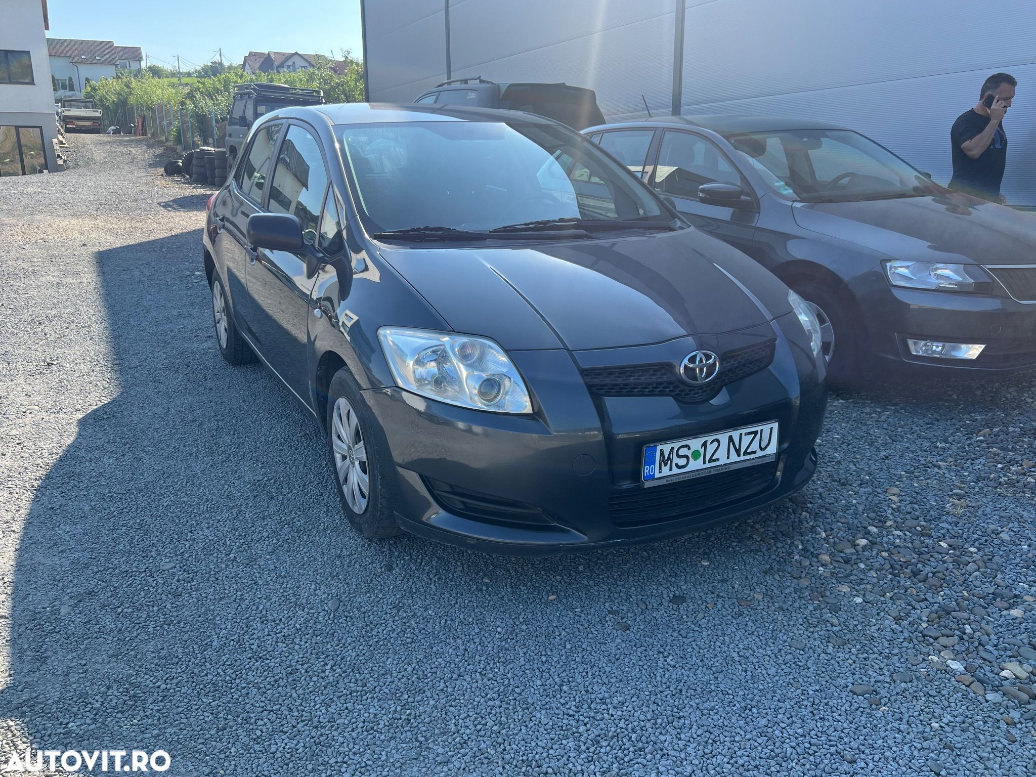 Toyota Auris 1.4 Luna - 1