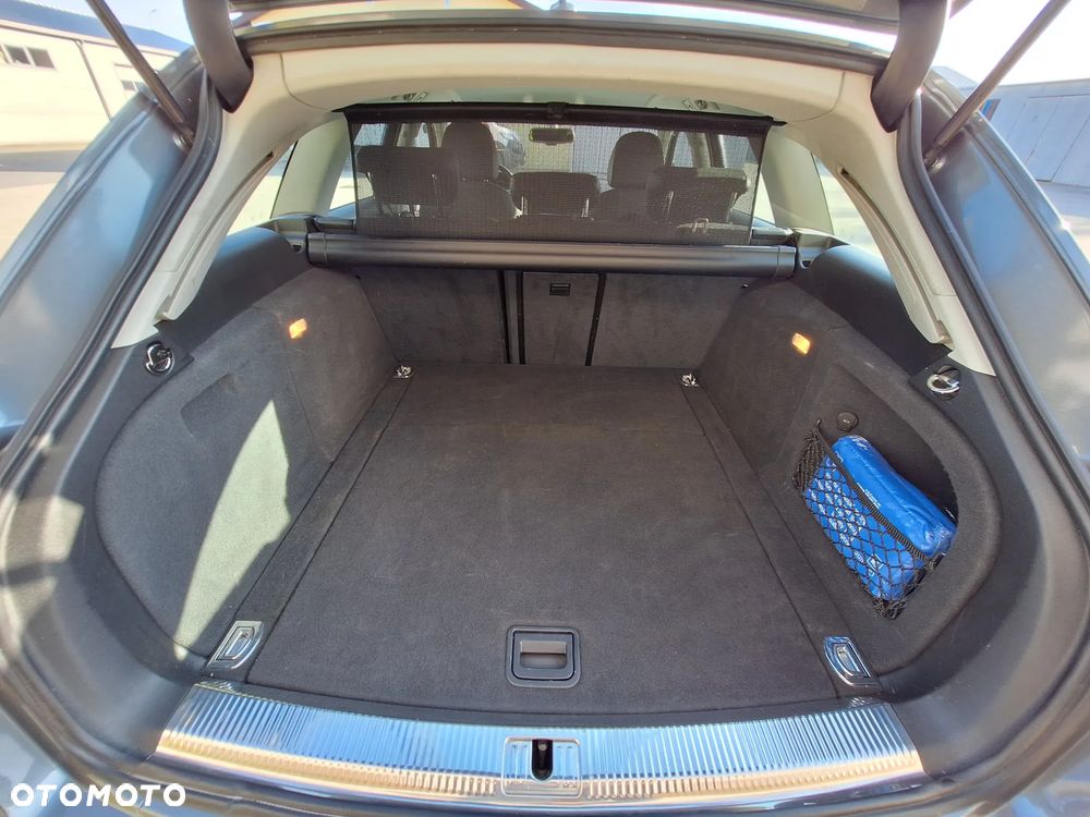 Audi A4 Avant 2.0 TDI DPF clean diesel multitronic S line Sportpaket - 32