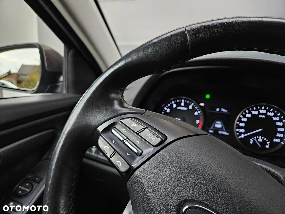 Hyundai i30 1.5 DPI Classic + - 14