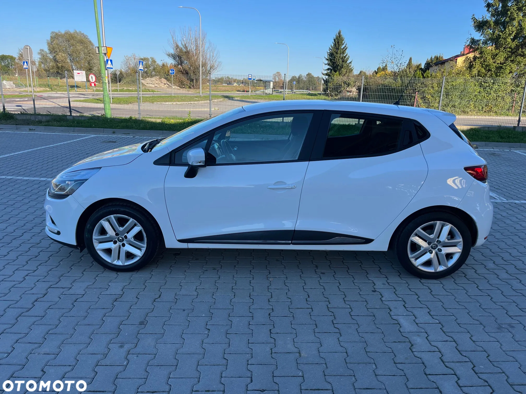 Renault Clio 1.5 dCi Energy Intens - 3