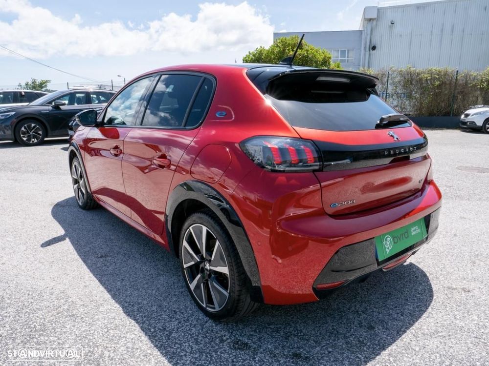 Peugeot e-208 50 kWh GT Pack - 10