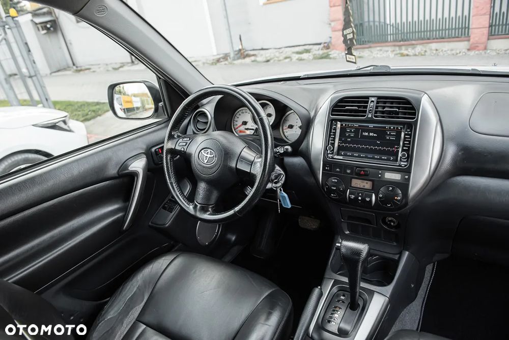 Toyota RAV4 2.0 VVT-i Prestige - 13