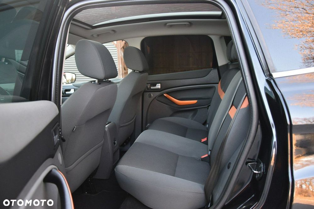 Ford Kuga 2.0 TDCi 4x4 Titanium - 14