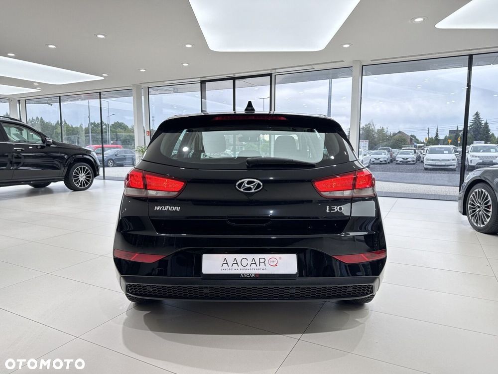 Hyundai i30 1.5 DPI Classic + - 4