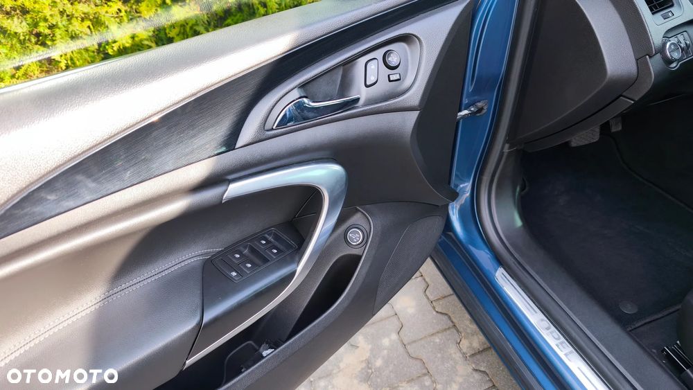 Opel Insignia - 11