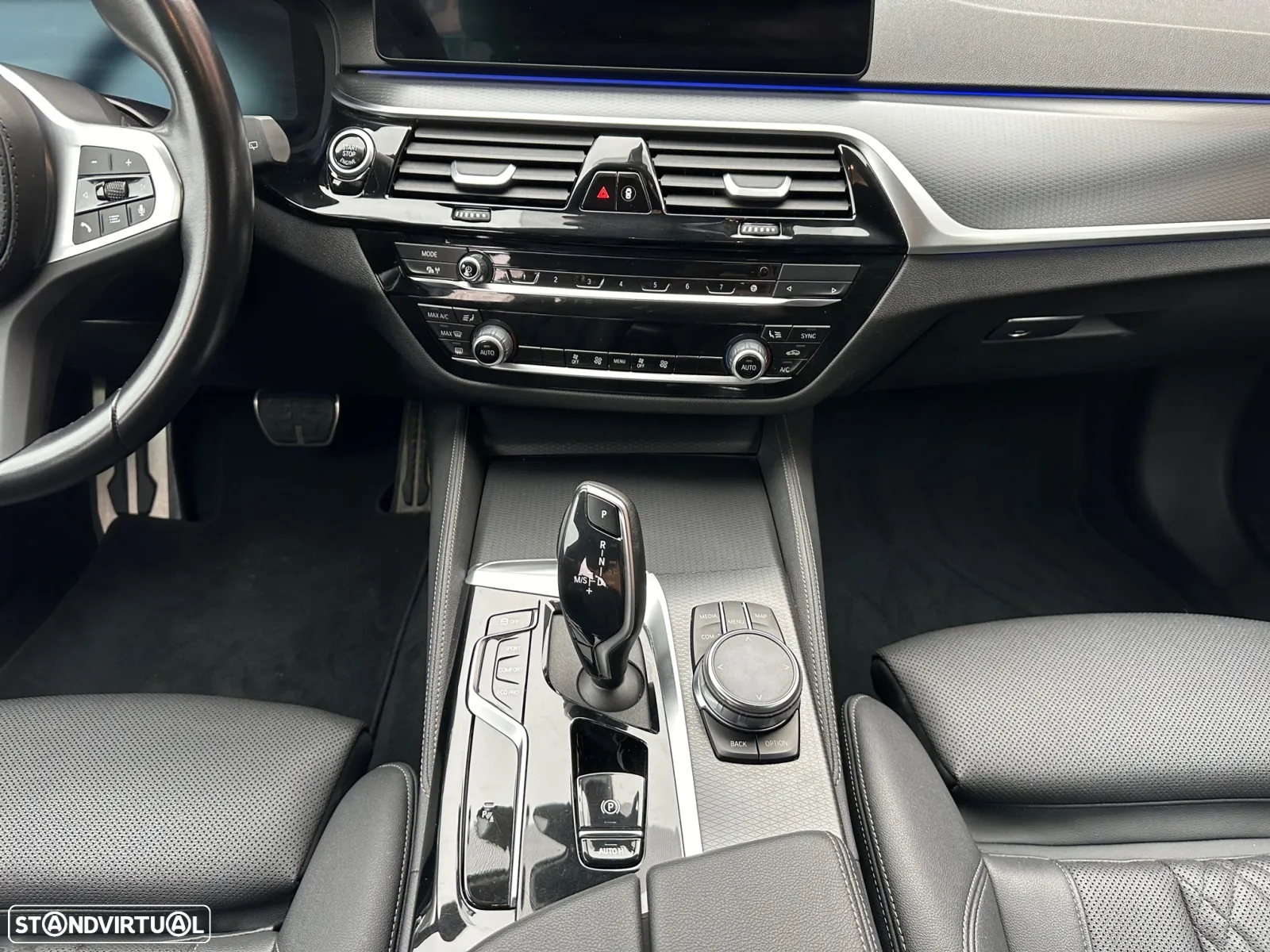 BMW 520 d Pack Desportivo M Auto - 12