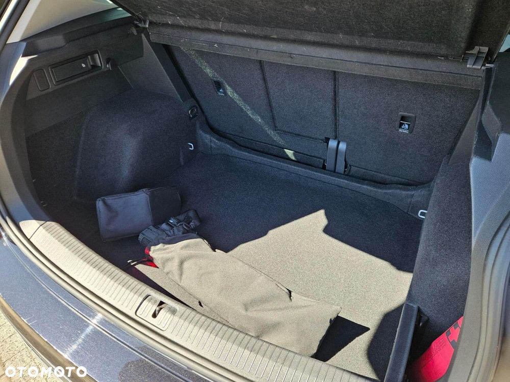 Volkswagen Tiguan - 14
