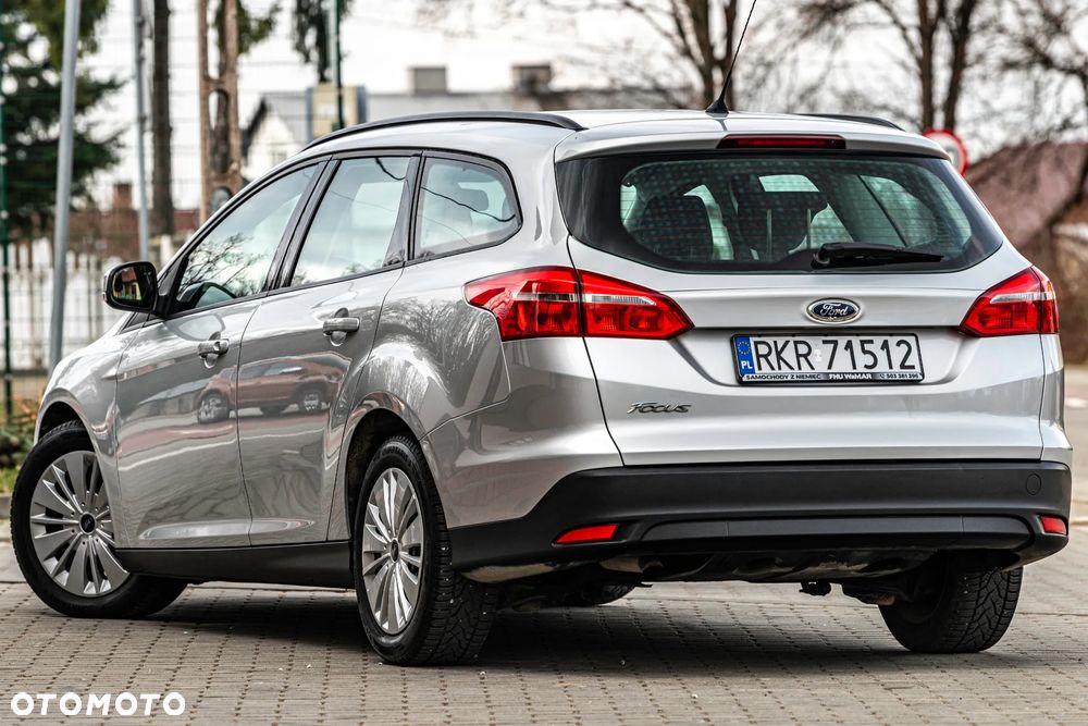Ford Focus 1.5 TDCi Trend - 4